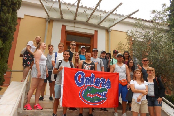 Φοιτητές από το πανεπιστήμιο της Φλόριντα επισκέφτηκαν το Μουσείο Μαραθωνίου Δρόμου.