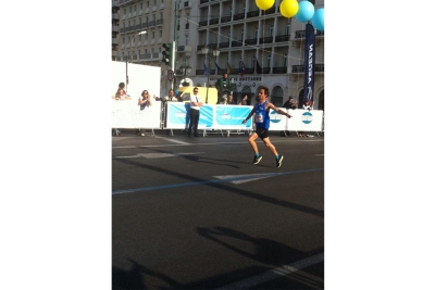 "&Zeta;&epsilon;&upsilon;&gamma;ά&rho;&omega;&sigma;&alpha;&nu;" &tau;&iota;&sigmaf; &nu;ί&kappa;&epsilon;&sigmaf; - &Tau;&omicron; έ&zeta;&eta;&sigma;&alpha;&nu; &mu;&epsilon; &tau;&eta;&nu; &psi;&upsilon;&chi;ή &tau;&omicron;&upsilon;&sigmaf; &omicron;&iota; &pi;&epsilon;&rho;ί&pi;&omicron;&upsilon; 3.000 &delta;&rho;&omicron;&mu;&epsilon;ί&sigmaf;