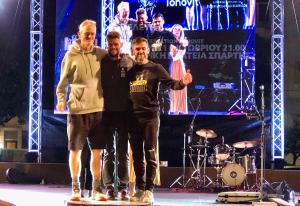 &Tau;&omicron; 41&omicron; &Sigma;&pi;ά&rho;&tau;&alpha;&theta;&lambda;&omicron;&nu; &omicron;&lambda;&omicron;&kappa;&lambda;&eta;&rho;ώ&theta;&eta;&kappa;&epsilon; &mu;&epsilon; &rho;&epsilon;&kappa;ό&rho; &kappa;&alpha;&iota; &kappa;ά&theta;&epsilon; &epsilon;&pi;&iota;&tau;&upsilon;&chi;ί&alpha;!