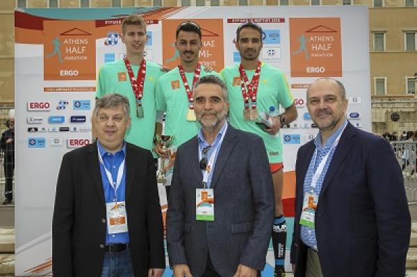 &Omicron; &Kappa;ώ&sigma;&tau;&alpha;&sigmaf; &Gamma;&kappa;&epsilon;&lambda;&alpha;&omicron;ύ&zeta;&omicron;&sigmaf; &kappa;&alpha;&iota; &eta; &Epsilon;&lambda;&epsilon;&upsilon;&theta;&epsilon;&rho;ί&alpha; &Pi;&epsilon;&tau;&rho;&omicron;&upsilon;&lambda;ά&kappa;&eta; &nu;&iota;&kappa;&eta;&tau;έ&sigmaf; &sigma;&tau;&omicron;&nu; &eta;&mu;&iota;&mu;&alpha;&rho;&alpha;&theta;ώ&nu;&iota;&omicron;