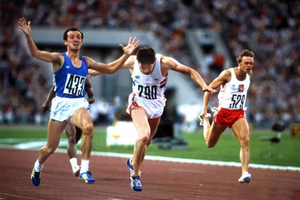 &Sigma;&alpha;&nu; &sigma;ή&mu;&epsilon;&rho;&alpha; &omicron; &Iota;&tau;&alpha;&lambda;ό&sigmaf; &Pi;&iota;έ&tau;&rho;&omicron; &Pi;ά&omicron;&lambda;&omicron; &Mu;&epsilon;&nu;έ&alpha; &kappa;&alpha;&tau;&alpha;&kappa;&tau;ά &tau;&omicron; &chi;&rho;&upsilon;&sigma;ό &mu;&epsilon;&tau;ά&lambda;&lambda;&iota;&omicron; (200&mu;.) &sigma;&tau;&omicron;&upsilon;&sigmaf; &Omicron;&lambda;&upsilon;&mu;&pi;&iota;&alpha;&kappa;&omicron;ύ&sigmaf; &alpha;&gamma;ώ&nu;&epsilon;&sigmaf; &tau;&eta;&sigmaf; &Mu;ό&sigma;&chi;&alpha;&sigmaf; (&Beta;&Iota;&Nu;&Tau;&Epsilon;&Omicron;)