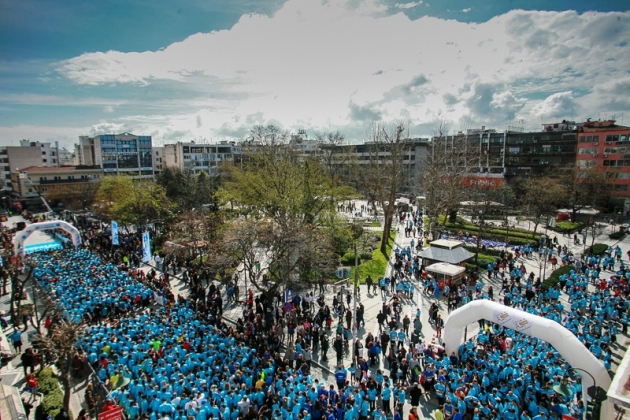 &Tau;&rho;έ&xi;&tau;&epsilon; &gamma;&iota;&alpha; &nu;&alpha; &tau;&rho;έ&xi;&epsilon;&tau;&epsilon; &sigma;&tau;&eta; &Lambda;ά&rho;&iota;&sigma;&alpha;! &Kappa;&lambda;&epsilon;ί&nu;&omicron;&upsilon;&nu; &alpha;ύ&rho;&iota;&omicron; &omicron;&iota; &epsilon;&gamma;&gamma;&rho;&alpha;&phi;έ&sigmaf;