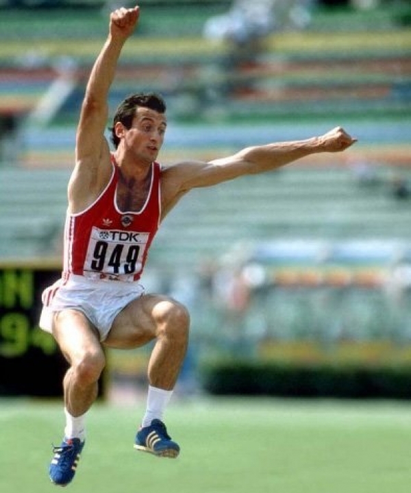 &Sigma;&epsilon;&mu;&iota;&nu;ά&rho;&iota;&omicron; &Alpha;&lambda;&mu;ά&tau;&omega;&nu; &alpha;&pi;ό &tau;&omicron;&nu; &Rho;ό&mu;&pi;&epsilon;&rho;&tau; &Epsilon;&mu;&iota;&gamma;&iota;ά&nu;