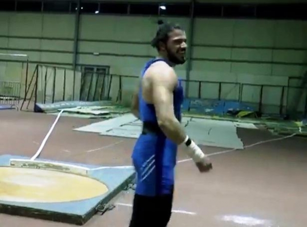 &Mu;&epsilon;&gamma;ά&lambda;&eta; &beta;&omicron;&lambda;ή &kappa;&alpha;&iota; &nu;έ&omicron; &pi;&alpha;&nu;&epsilon;&lambda;&lambda;ή&nu;&iota;&omicron; &rho;&epsilon;&kappa;ό&rho; &epsilon;&phi;ή&beta;&omega;&nu; &alpha;&pi;ό &tau;&omicron;&nu; &Kappa;ώ&sigma;&tau;&alpha; &Chi;&alpha;&tau;&zeta;&eta;&mu;&iota;&chi;&alpha;ή&lambda; (&Beta;&Iota;&Nu;&Tau;&Epsilon;&Omicron;)