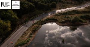 &Upsilon;&pi;ό &tau;&eta;&nu; &alpha;&iota;&gamma;ί&delta;&alpha; &tau;&omicron;&upsilon; &Upsilon;&pi;&omicron;&upsilon;&rho;&gamma;&epsilon;ί&omicron;&upsilon; &Tau;&omicron;&upsilon;&rho;&iota;&sigma;&mu;&omicron;ύ &kappa;&alpha;&iota; &tau;&omicron; Ioannina Lake Run 2022