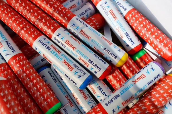 &Delta;&Epsilon;&Lambda;&Tau;&Iota;&Omicron; &Tau;&Upsilon;&Pi;&Omicron;&Upsilon; - &Eta; &Pi;ά&tau;&rho;&alpha; &tau;&rho;έ&chi;&epsilon;&iota; &gamma;&iota;&alpha; &tau;&alpha; &pi;&alpha;&iota;&delta;&iota;ά &kappa;&alpha;&iota; &tau;&iota;&mu;ά&epsilon;&iota; &tau;&eta; &mu;&nu;ή&mu;&eta; &tau;&omicron;&upsilon; &Phi;ά&nu;&eta; &Tau;&sigma;&iota;&mu;&iota;&gamma;&kappa;ά&tau;&omicron;&upsilon;