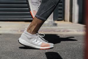 &Delta;&Epsilon;&Lambda;&Tau;&Iota;&Omicron; &Tau;&Upsilon;&Pi;&Omicron;&Upsilon; - PULSEBOOST HD - To &nu;έ&omicron; Boost &tau;&eta;&sigmaf; adidas &epsilon;ί&nu;&alpha;&iota; &phi;&tau;&iota;&alpha;&gamma;&mu;έ&nu;&omicron; &gamma;&iota;&alpha; &tau;&omicron;&upsilon;&sigmaf; runners &tau;&eta;&sigmaf; &pi;ό&lambda;&eta;&sigmaf;