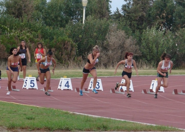 &Delta;&Epsilon;&Lambda;&Tau;&Iota;&Omicron; &Tau;&Upsilon;&Pi;&Omicron;&Upsilon; - &Tau;&omicron; &Sigma;/&Kappa; &sigma;&tau;&iota;&sigmaf; &Sigma;έ&rho;&rho;&epsilon;&sigmaf; &tau;&omicron; &pi;&alpha;&nu;&epsilon;&lambda;&lambda;ή&nu;&iota;&omicron; &pi;&rho;&omega;&tau;ά&theta;&lambda;&eta;&mu;&alpha; &Epsilon;&phi;ή&beta;&omega;&nu; - &Nu;&epsilon;&alpha;&nu;ί&delta;&omega;&nu;
