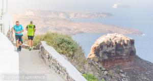 &Alpha;&pi;ό &tau;&omicron; &Pi;&alpha;&rho;ί&sigma;&iota; &sigma;&tau;&eta; &Sigma;&alpha;&nu;&tau;&omicron;&rho;ί&nu;&eta; &Kappa;&omicron;&rho;&upsilon;&phi;&alpha;ί&alpha; &Omicron;&nu;ό&mu;&alpha;&tau;&alpha; &tau;&omicron;&upsilon; &alpha;&theta;&lambda;&eta;&tau;&iota;&sigma;&mu;&omicron;ύ &gamma;&iota;&alpha; &tau;&omicron; Santorini Experience 2024