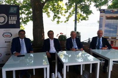 &Eta; &Tau;&rho;ά&pi;&epsilon;&zeta;&alpha; &Eta;&pi;&epsilon;ί&rho;&omicron;&upsilon; &sigma;&tau;&eta;&rho;ί&zeta;&epsilon;&iota; &tau;&eta;&nu; &tau;&omicron;&pi;&iota;&kappa;ή &omicron;&iota;&kappa;&omicron;&nu;&omicron;&mu;ί&alpha; &mu;έ&sigma;&omega; &tau;&omicron;&upsilon; Ioannina Lake Run