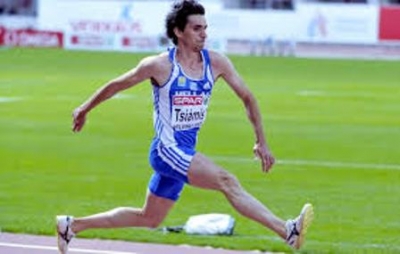 &Tau;&omicron; &gamma;&kappa;&rho;&omicron;&upsilon;&pi; &tau;&omicron;&upsilon; &Nu;&tau;&omicron;&phi;έ&nu; &xi;&epsilon;&kappa;&iota;&nu;ά&epsilon;&iota; &sigma;&tau;&eta;&nu; &eta;&mu;&epsilon;&rho;ί&delta;&alpha; &tau;&omicron;&upsilon; &Omicron;&Alpha;&Kappa;&Alpha;