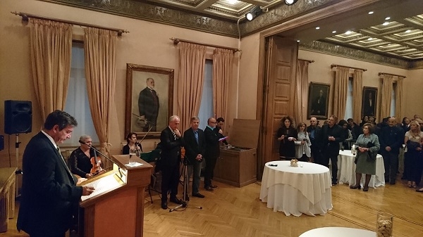 &Mu;&epsilon; &tau;&eta;&nu; &epsilon;&kappa;&delta;ή&lambda;&omega;&sigma;&eta; &sigma;&tau;&omicron; &Delta;&eta;&mu;&alpha;&rho;&chi;&epsilon;ί&omicron; &Alpha;&theta;&eta;&nu;&alpha;ί&omega;&nu; έ&pi;&epsilon;&sigma;&epsilon; &eta; &alpha;&upsilon;&lambda;&alpha;ί&alpha; &tau;&omicron;&upsilon; &Mu;&alpha;&rho;&alpha;&theta;&omega;&nu;ί&omicron;&upsilon;