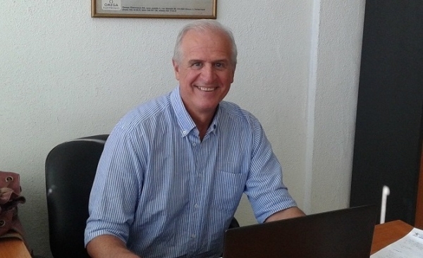 &Omicron; &Gamma;&iota;ά&nu;&nu;&eta;&sigmaf; &Kappa;&omicron;&upsilon;&tau;&sigma;&iota;ώ&rho;&alpha;&sigmaf; &nu;έ&omicron;&sigmaf; &epsilon;&theta;&nu;&iota;&kappa;ό&sigmaf; &pi;&rho;&omicron;&pi;&omicron;&nu;&eta;&tau;ή&sigmaf;