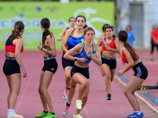 &Mu;&epsilon; &delta;ύ&omicron; &alpha;&theta;&lambda;&eta;&tau;&iota;&kappa;έ&sigmaf; &delta;&iota;&omicron;&rho;&gamma;&alpha;&nu;ώ&sigma;&epsilon;&iota;&sigmaf; &tau;&omicron; &Phi;&epsilon;&sigma;&tau;&iota;&beta;ά&lambda; &Kappa;&lambda;&alpha;&sigma;&iota;&kappa;&omicron;ύ &Alpha;&theta;&lambda;&eta;&tau;&iota;&sigma;&mu;&omicron;ύ &laquo;&Mu;&epsilon;&sigma;ό&gamma;&epsilon;&iota;&alpha;&raquo;