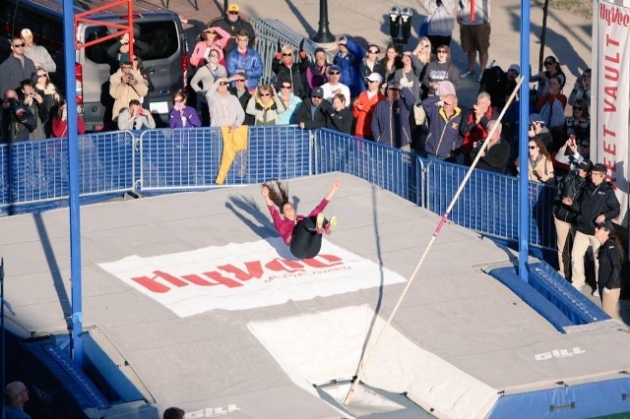 &Sigma;&tau;&eta; &Zeta;&upsilon;&rho;ί&chi;&eta; &eta; &Sigma;&tau;&epsilon;&phi;&alpha;&nu;ί&delta;&eta; &gamma;&iota;&alpha; &tau;&omicron;&nu; &tau;&epsilon;&lambda;&iota;&kappa;ό &tau;&omega;&nu; Diamond League