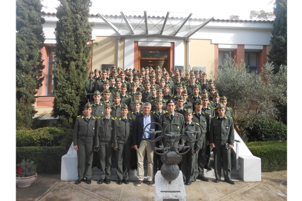 &Epsilon;&pi;ί&sigma;&kappa;&epsilon;&psi;&eta; &sigma;&chi;&omicron;&lambda;ή&sigmaf; &Epsilon;&upsilon;&epsilon;&lambda;&pi;ί&delta;&omega;&nu; &sigma;&tau;&omicron; &Mu;&omicron;&upsilon;&sigma;&epsilon;ί&omicron; &Mu;&alpha;&rho;&alpha;&theta;&omega;&nu;ί&omicron;&upsilon; &Delta;&rho;ό&mu;&omicron;&upsilon;