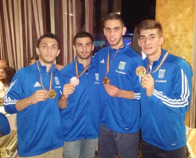 &Eta; &omicron;&mu;ά&delta;&alpha; &gamma;&iota;&alpha; &tau;&omicron; &Epsilon;&upsilon;&rho;&omega;&pi;&alpha;ϊ&kappa;ό &Pi;&rho;&omega;&tau;ά&theta;&lambda;&eta;&mu;&alpha; &Epsilon;&phi;ή&beta;&omega;&nu;- &Nu;&epsilon;&alpha;&nu;ί&delta;&omega;&nu;