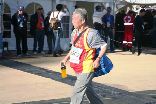 &Mu;&alpha;&rho;&alpha;&theta;ώ&nu;&iota;&omicron;&sigmaf; &Alpha;&theta;ή&nu;&alpha;&sigmaf;...&omicron; &alpha;&gamma;ώ&nu;&alpha;&sigmaf; ό&lambda;&omega;&nu; &tau;&omega;&nu; &eta;&lambda;&iota;&kappa;&iota;ώ&nu;