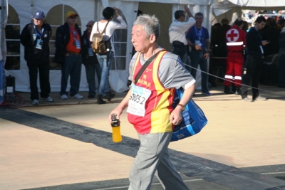 &Mu;&alpha;&rho;&alpha;&theta;ώ&nu;&iota;&omicron;&sigmaf; &Alpha;&theta;ή&nu;&alpha;&sigmaf;...&omicron; &alpha;&gamma;ώ&nu;&alpha;&sigmaf; ό&lambda;&omega;&nu; &tau;&omega;&nu; &eta;&lambda;&iota;&kappa;&iota;ώ&nu;