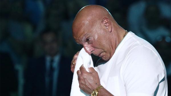 &Nu;ί&kappa;&omicron;&sigmaf; &Gamma;&kappa;ά&lambda;&eta;&sigmaf; - &Eta; &phi;&alpha;&nu;έ&lambda;&alpha; &mu;&epsilon; &tau;&omicron; &nu;&omicron;ύ&mu;&epsilon;&rho;&omicron; 4 &gamma;&iota;&alpha; &pi;ά&nu;&tau;&alpha; &sigma;&tau;&omicron;&nu; &omicron;&upsilon;&rho;&alpha;&nu;ό &tau;&omicron;&upsilon; &Omicron;&Alpha;&Kappa;&Alpha;