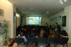 &Mu;&alpha;&theta;&eta;&tau;έ&sigmaf; &alpha;&pi;ό &tau;&omicron; 2&omicron; &Gamma;&upsilon;&mu;&nu;ά&sigma;&iota;&omicron; &Mu;&omicron;&sigma;&chi;ά&tau;&omicron;&upsilon; &epsilon;&pi;&iota;&sigma;&kappa;έ&phi;&tau;&eta;&kappa;&alpha;&nu; &tau;&omicron; &Mu;&omicron;&upsilon;&sigma;&epsilon;ί&omicron; &Mu;&alpha;&rho;&alpha;&theta;&omega;&nu;ί&omicron;&upsilon; &Delta;&rho;ό&mu;&omicron;&upsilon;