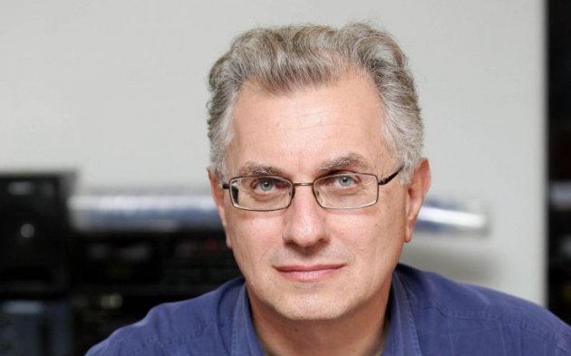 &Tau;&eta;&nu; &Kappa;&upsilon;&rho;&iota;&alpha;&kappa;ή (12/2) &tau;&omicron; &mu;&nu;&eta;&mu;ό&sigma;&upsilon;&nu;&omicron; &tau;&omicron;&upsilon; &Gamma;&iota;ά&nu;&nu;&eta; &Sigma;&tau;&alpha;&mu;&alpha;&tau;ό&pi;&omicron;&upsilon;&lambda;&omicron;&upsilon;