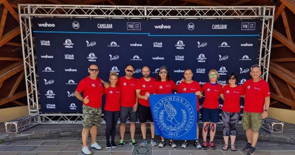 &Omicron; &Sigma;ύ&lambda;&lambda;&omicron;&gamma;&omicron;&sigmaf; &Delta;&rho;&omicron;&mu;έ&omega;&nu; &Iota;&omega;&alpha;&nu;&nu;ί&nu;&omega;&nu; &mu;&epsilon; &pi;&alpha;&rho;&omicron;&upsilon;&sigma;ί&alpha; &kappa;&alpha;&iota; &epsilon;&kappa;&tau;ό&sigmaf; &Epsilon;&lambda;&lambda;&eta;&nu;&iota;&kappa;ώ&nu; &Sigma;&upsilon;&nu;ό&rho;&omega;&nu;