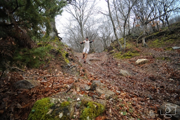 &Delta;&Epsilon;&Lambda;&Tau;&Iota;&Omicron; &Tau;&Upsilon;&Pi;&Omicron;&Upsilon; - &Tau;&omicron; &phi;&epsilon;&tau;&iota;&nu;ό &Pi;&rho;&omega;&tau;ά&theta;&lambda;&eta;&mu;&alpha; &xi;&epsilon;&kappa;ί&nu;&eta;&sigma;&epsilon; &delta;&upsilon;&nu;&alpha;&mu;&iota;&kappa;ά &mu;&epsilon; &delta;ύ&omicron; &pi;&omicron;&lambda;ύ ό&mu;&omicron;&rho;&phi;&omicron;&upsilon;&sigmaf; &alpha;&gamma;ώ&nu;&epsilon;&sigmaf; &tau;&eta;&nu; &Kappa;&upsilon;&rho;&iota;&alpha;&kappa;ή 1&eta; &Mu;&alpha;&rho;&tau;ί&omicron;&upsilon;