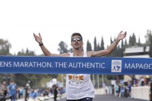 2&omega;14:44, &rho;&epsilon;&kappa;ό&rho; - ό&nu;&epsilon;&iota;&rho;&omicron; &omicron; &Gamma;&kappa;&epsilon;&lambda;&alpha;&omicron;ύ&zeta;&omicron;&sigmaf; &sigma;&tau;&eta; &Beta;&alpha;&lambda;έ&nu;&theta;&iota;&alpha;!