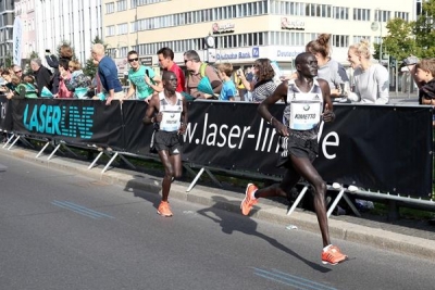 &Mu;&alpha;&rho;&alpha;&theta;ώ&nu;&iota;&omicron;&sigmaf; - &Iota;&sigma;&tau;&omicron;&rho;&iota;&kappa;ό &rho;&epsilon;&kappa;ό&rho; &sigma;&tau;&omicron; &Beta;&epsilon;&rho;&omicron;&lambda;ί&nu;&omicron; - 2:02:57!