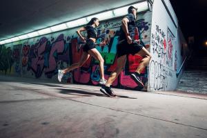 &Delta;&Epsilon;&Lambda;&Tau;&Iota;&Omicron; &Tau;&Upsilon;&Pi;&Omicron;&Upsilon; - &Omicron;&iota; adidas Runners Athens &alpha;&nu;&epsilon;&beta;ά&zeta;&omicron;&upsilon;&nu; &tau;&omicron;&nu; &pi;&alpha;&lambda;&mu;ό &sigma;&tau;&eta;&nu; &pi;ό&lambda;&eta; &kappa;&alpha;&iota; &sigma;&epsilon; &pi;&rho;&omicron;&sigma;&kappa;&alpha;&lambda;&omicron;ύ&nu; &sigma;&tau;&omicron; &pi;&iota;&omicron; &pi;&rho;&omega;&tau;ό&tau;&upsilon;&pi;&omicron; PULSEBOOST CITY RUN GAME &sigma;&tau;&iota;&sigmaf; 12.07