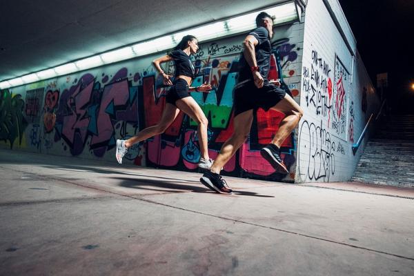 &Delta;&Epsilon;&Lambda;&Tau;&Iota;&Omicron; &Tau;&Upsilon;&Pi;&Omicron;&Upsilon; - &Omicron;&iota; adidas Runners Athens &alpha;&nu;&epsilon;&beta;ά&zeta;&omicron;&upsilon;&nu; &tau;&omicron;&nu; &pi;&alpha;&lambda;&mu;ό &sigma;&tau;&eta;&nu; &pi;ό&lambda;&eta; &kappa;&alpha;&iota; &sigma;&epsilon; &pi;&rho;&omicron;&sigma;&kappa;&alpha;&lambda;&omicron;ύ&nu; &sigma;&tau;&omicron; &pi;&iota;&omicron; &pi;&rho;&omega;&tau;ό&tau;&upsilon;&pi;&omicron; PULSEBOOST CITY RUN GAME &sigma;&tau;&iota;&sigmaf; 12.07