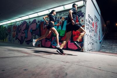 &Delta;&Epsilon;&Lambda;&Tau;&Iota;&Omicron; &Tau;&Upsilon;&Pi;&Omicron;&Upsilon; - &Omicron;&iota; adidas Runners Athens &alpha;&nu;&epsilon;&beta;ά&zeta;&omicron;&upsilon;&nu; &tau;&omicron;&nu; &pi;&alpha;&lambda;&mu;ό &sigma;&tau;&eta;&nu; &pi;ό&lambda;&eta; &kappa;&alpha;&iota; &sigma;&epsilon; &pi;&rho;&omicron;&sigma;&kappa;&alpha;&lambda;&omicron;ύ&nu; &sigma;&tau;&omicron; &pi;&iota;&omicron; &pi;&rho;&omega;&tau;ό&tau;&upsilon;&pi;&omicron; PULSEBOOST CITY RUN GAME &sigma;&tau;&iota;&sigmaf; 12.07