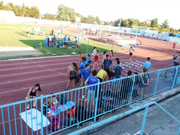 &Pi;&rho;&omega;&tau;ά&theta;&lambda;&eta;&mu;&alpha; &Epsilon;/&Nu; &sigma;&tau;&iota;&sigmaf; &Sigma;έ&rho;&rho;&epsilon;&sigmaf;. &Alpha;&gamma;&omega;&nu;ί&sigma;&mu;&alpha;&tau;&alpha; &chi;&omega;&rho;ί&sigmaf; &pi;&rho;&omicron;&kappa;&rho;&iota;&mu;&alpha;&tau;&iota;&kappa;ό