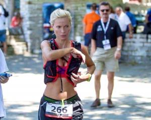 &Alpha;&sigma;&eta;&mu;ί&nu;&alpha; &Iota;&gamma;&gamma;&lambda;έ&zeta;&omicron;&upsilon;: &Tau;&rho;έ&chi;&omicron;&nu;&tau;&alpha;&sigmaf; &mu;ό&nu;&eta; &sigma;&tau;&iota;&sigmaf; &epsilon;&rho;&eta;&mu;&iota;έ&sigmaf; &tau;&eta;&sigmaf; &Pi;ί&nu;&delta;&omicron;&upsilon;