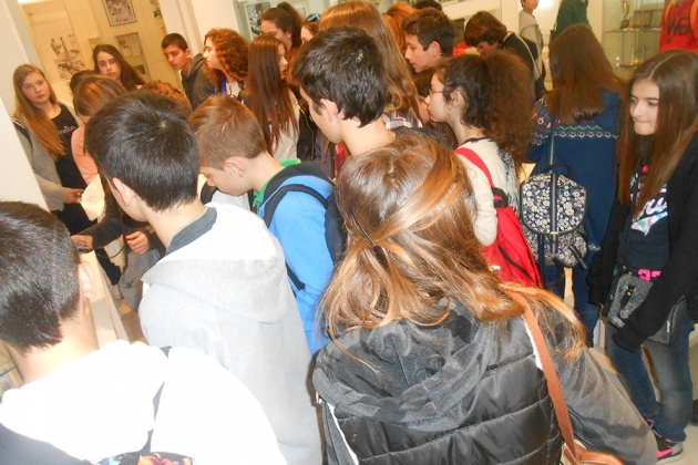 &Epsilon;&pi;ί&sigma;&kappa;&epsilon;&psi;&eta; &tau;&omicron;&upsilon; 1&omicron;&upsilon; &Gamma;&upsilon;&mu;&nu;&alpha;&sigma;ί&omicron;&upsilon; &tau;&eta;&sigmaf; &Nu;έ&alpha;&sigmaf; &Epsilon;&rho;&upsilon;&theta;&rho;&alpha;ί&alpha;&sigmaf; &sigma;&tau;&omicron; &Mu;&omicron;&upsilon;&sigma;&epsilon;ί&omicron; &Mu;&alpha;&rho;&alpha;&theta;&omega;&nu;ί&omicron;&upsilon; &Delta;&rho;ό&mu;&omicron;&upsilon;