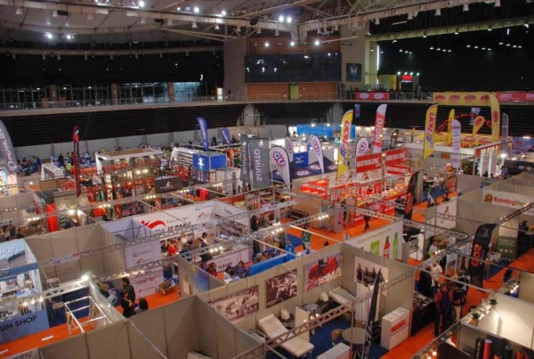 &Eta; Ergo Marathon Expo &theta;&alpha; &sigma;&upsilon;&gamma;&kappa;&epsilon;&nu;&tau;&rho;ώ&sigma;&epsilon;&iota; &kappa;&alpha;&iota; &phi;έ&tau;&omicron;&sigmaf; &chi;&iota;&lambda;&iota;ά&delta;&epsilon;&sigmaf; &epsilon;&pi;&iota;&sigma;&kappa;έ&pi;&tau;&epsilon;&sigmaf;