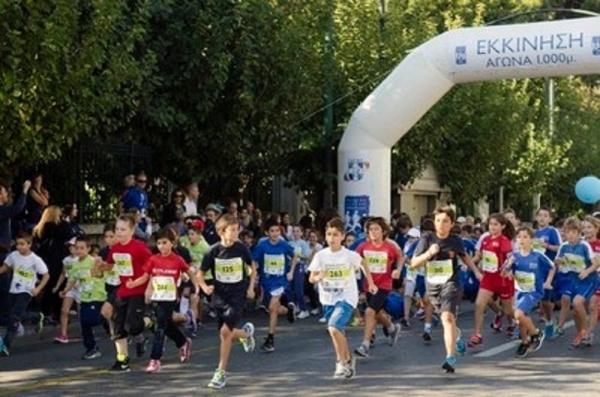 &Chi;&iota;&lambda;&iota;ά&delta;&epsilon;&sigmaf; &pi;&alpha;&iota;&delta;&iota;&kappa;ά &chi;&alpha;&mu;ό&gamma;&epsilon;&lambda;&alpha; &sigma;&tau;&omicron;&nu; 37&omicron; &Alpha;&Mu;&Alpha;