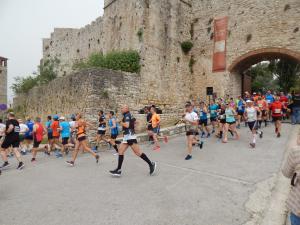 &Delta;&Epsilon;&Lambda;&Tau;&Iota;&Omicron; &Tau;&Upsilon;&Pi;&Omicron;&Upsilon; - &Mu;&epsilon; &rho;&epsilon;&kappa;ό&rho; &sigma;&upsilon;&mu;&mu;&epsilon;&tau;&omicron;&chi;ώ&nu; &omicron;&lambda;&omicron;&kappa;&lambda;&eta;&rho;ώ&theta;&eta;&kappa;&epsilon; &omicron; 4&omicron;&sigmaf; &Delta;&rho;ό&mu;&omicron;&sigmaf; &tau;&omicron;&upsilon; &Gamma;&iota;&omicron;&phi;&upsilon;&rho;&iota;&omicron;ύ &sigma;&tau;&eta;&nu; Ά&rho;&tau;&alpha;