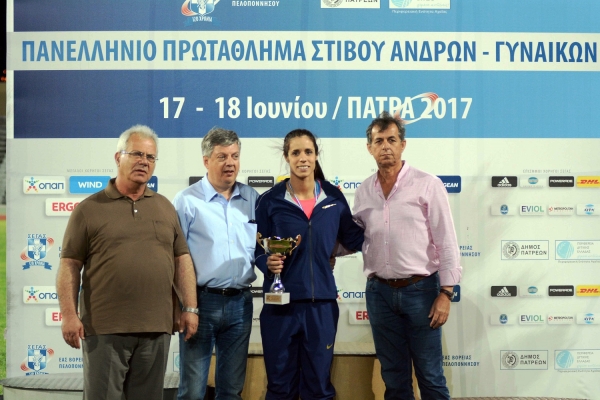 &Omicron;&iota; &epsilon;&kappa;&lambda;&omicron;&gamma;έ&sigmaf;, &tau;&omicron; έ&pi;&alpha;&theta;&lambda;&omicron; "&Gamma;&iota;ά&nu;&nu;&eta;&sigmaf; &Sigma;&tau;&alpha;&mu;&alpha;&tau;ό&pi;&omicron;&upsilon;&lambda;&omicron;&sigmaf;" &kappa;&alpha;&iota; &eta; &pi;&alpha;&iota;&delta;&iota;&kappa;ή &kappa;&epsilon;&rho;&kappa;ί&delta;&alpha;