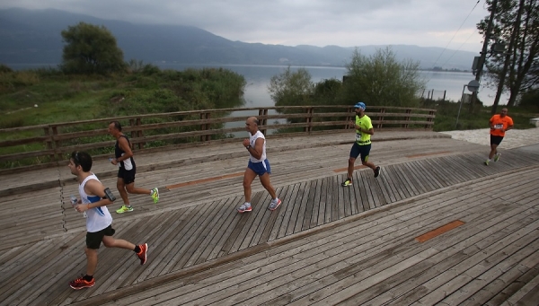 &Delta;&Epsilon;&Lambda;&Tau;&Iota;&Omicron; &Tau;&Upsilon;&Pi;&Omicron;&Upsilon; - &Sigma;&upsilon;&nu;&epsilon;&pi;ή&sigmaf; &sigma;&tau;&omicron; &rho;&alpha;&nu;&tau;&epsilon;&beta;&omicron;ύ &tau;&omicron;&upsilon; &omicron; &Gamma;ύ&rho;&omicron;&sigmaf; &Lambda;ί&mu;&nu;&eta;&sigmaf; &Iota;&omega;&alpha;&nu;&nu;ί&nu;&omega;&nu;
