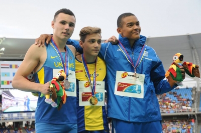 &Epsilon;&mu;&mu;&alpha;&nu;&omicron;&upsilon;ή&lambda; &Kappa;&alpha;&rho;&alpha;&lambda;ή&sigmaf;: "&Delta;&epsilon;&nu; ά&phi;&eta;&sigma;&alpha; &nu;&alpha; &mu;&epsilon; &epsilon;&pi;&eta;&rho;&epsilon;ά&sigma;&epsilon;&iota; &eta; &pi;ί&epsilon;&sigma;&eta; &kappa;&alpha;&iota; &tau;&omicron; ά&gamma;&chi;&omicron;&sigmaf;"