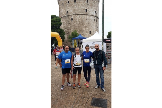 &Delta;&Epsilon;&Lambda;&Tau;&Iota;&Omicron; &Tau;&Upsilon;&Pi;&Omicron;&Upsilon; - &Mu;&epsilon; &tau;&rho;&epsilon;&iota;&sigmaf; &alpha;&theta;&lambda;&eta;&tau;έ&sigmaf; &omicron; &Sigma;&Delta;&Upsilon;&Mu; &sigma;&tau;&omicron;&nu; 4&deg; &Delta;&iota;&epsilon;&theta;&nu;ή &Nu;&upsilon;&chi;&tau;&epsilon;&rho;&iota;&nu;ό &Eta;&mu;&iota;&mu;&alpha;&rho;&alpha;&theta;ώ&nu;&iota;&omicron; &Theta;&epsilon;&sigma;&sigma;&alpha;&lambda;&omicron;&nu;ί&kappa;&eta;&sigmaf;