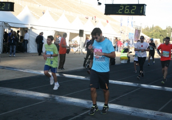 &Omicron;&iota; ...&delta;&upsilon;&nu;&alpha;&tau;έ&sigmaf; &omicron;&mu;ά&delta;&epsilon;&sigmaf; &tau;&omicron;&upsilon; &Alpha;&upsilon;&theta;&epsilon;&nu;&tau;&iota;&kappa;&omicron;ύ &Mu;&alpha;&rho;&alpha;&theta;&omega;&nu;ί&omicron;&upsilon;