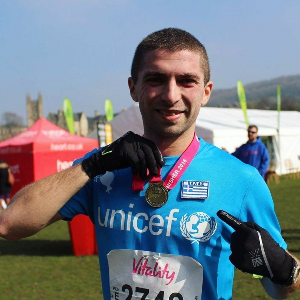 &Delta;&Epsilon;&Lambda;&Tau;&Iota;&Omicron; &Tau;&Upsilon;&Pi;&Omicron;&Upsilon; - &Omicron; &Alpha;.&Sigma; &Lambda;&epsilon;&upsilon;&kappa;ά&delta;&alpha;&sigmaf; &Phi;ί&lambda;&alpha;&nu;&delta;&rho;&omicron;&sigmaf; &sigma;&upsilon;&gamma;&chi;&alpha;ί&rho;&epsilon;&iota; &tau;&omicron;&nu; &Lambda;&epsilon;&upsilon;&kappa;ά&delta;ί&tau;&eta; &alpha;&theta;&lambda;&eta;&tau;ή - &delta;&rho;&omicron;&mu;έ&alpha; &Sigma;&omega;&tau;ή&rho;&eta; &Kappa;&alpha;&rho;&phi;ά&kappa;&eta;