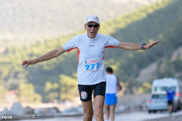 &Delta;&Epsilon;&Lambda;&Tau;&Iota;&Omicron; &Tau;&Upsilon;&Pi;&Omicron;&Upsilon; - &Mu;&epsilon; &Lambda;&epsilon;&omega;&nu;ί&delta;&alpha; &Pi;&alpha;&pi;&alpha;&delta;ό&pi;&omicron;&upsilon;&lambda;&omicron; &omicron; &Sigma;&Delta;&Upsilon;&Mu; &sigma;&tau;&omicron;&nu; &alpha;&gamma;ώ&nu;&alpha; &Upsilon;&pi;&epsilon;&rho;&alpha;&pi;ό&sigma;&tau;&alpha;&sigma;&eta;&sigmaf; &sigma;&tau;&eta; &Psi;ά&theta;&alpha;