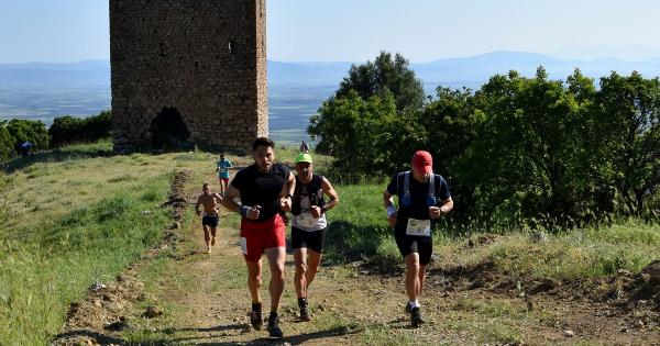 &Sigma;&tau;&iota;&sigmaf; 14 &Mu;&alpha;ΐ&omicron;&upsilon; &tau;&omicron; Ipsilantis Trail