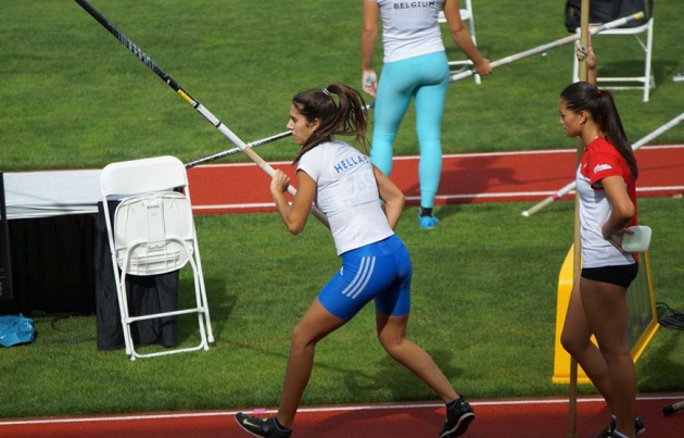 &Tau;&alpha;&lambda;ί&nu; 2015: &Sigma;&tau;&eta;&nu; 11&eta; &theta;έ&sigma;&eta; &eta; &Sigma;&tau;&epsilon;&phi;&alpha;&nu;ί&delta;&eta;