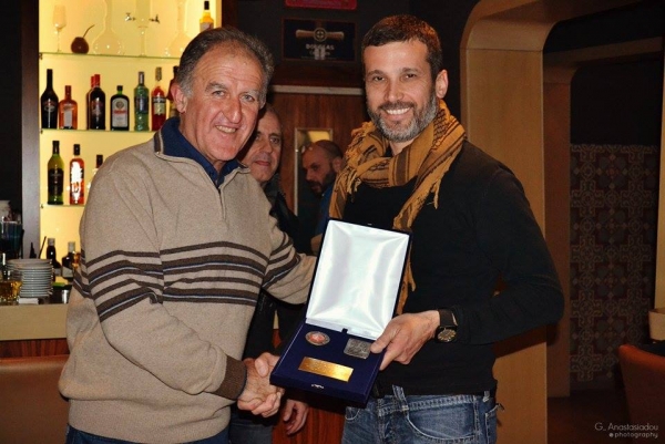 &Delta;&Epsilon;&Lambda;&Tau;&Iota;&Omicron; &Tau;&Upsilon;&Pi;&Omicron;&Upsilon; - &Beta;&rho;ά&beta;&epsilon;&upsilon;&sigma;&eta; &tau;&omega;&nu; &epsilon;&theta;&epsilon;&lambda;&omicron;&nu;&tau;ώ&nu; &tau;&omicron;&upsilon; 4&omicron;&upsilon; &Phi;&iota;&lambda;ί&pi;&pi;&epsilon;&iota;&omicron;&upsilon; &delta;&rho;ό&mu;&omicron;&upsilon;