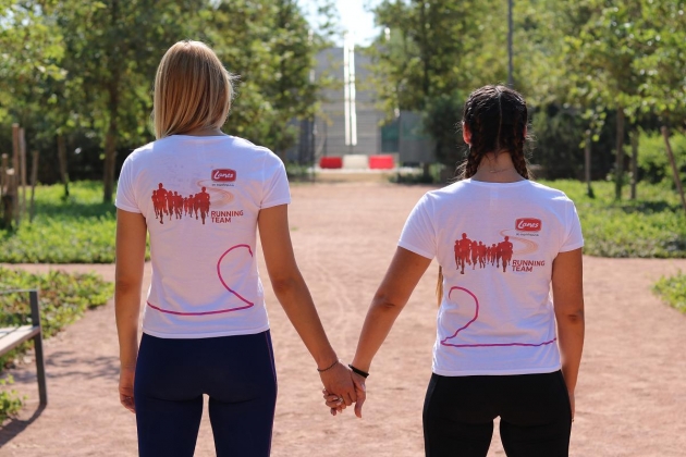 &Delta;&Epsilon;&Lambda;&Tau;&Iota;&Omicron; &Tau;&Upsilon;&Pi;&Omicron;&Upsilon; - &Eta; Lanes Running Team &sigma;&tau;&eta;&rho;ί&zeta;&epsilon;&iota; &tau;&omicron; &laquo;Ά&lambda;&mu;&alpha; &Zeta;&omega;ή&sigmaf;&raquo; &kappa;&alpha;&iota; &tau;&rho;έ&chi;&epsilon;&iota; &sigma;&tau;&omicron;&nu; &alpha;&gamma;ώ&nu;&alpha; &tau;&omicron;&upsilon; Greece Race for the Cure&reg;